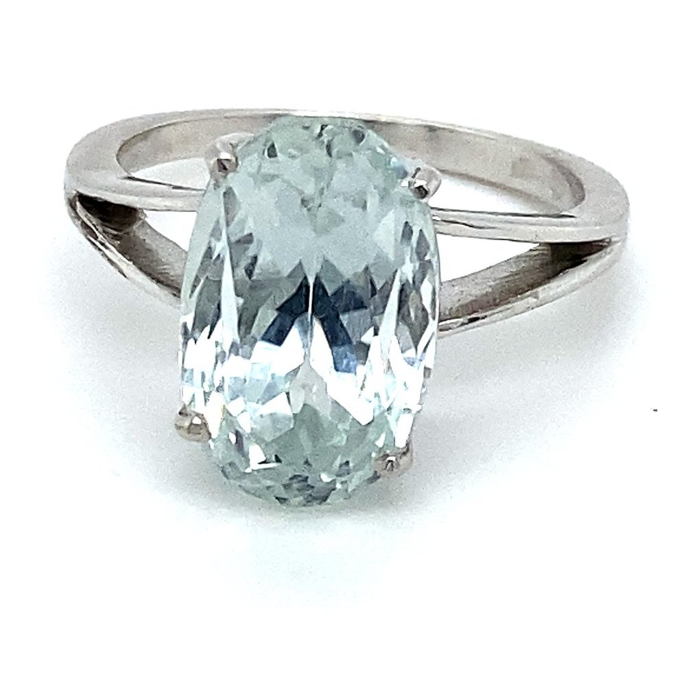 Blue Kunzite 9.12ct Solid 18K White Gold Ring